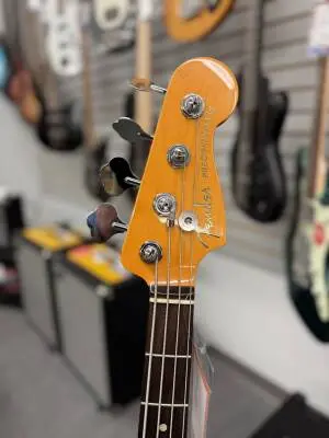 Fender Ultra P-BASS RW 2