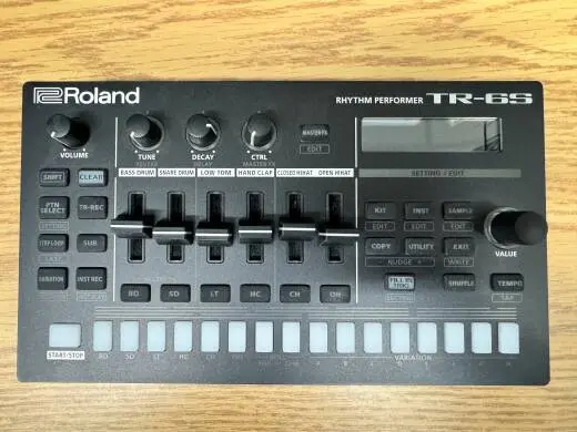 Roland - TR-6S