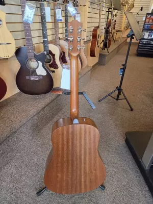 Godin Guitars - METROPOLIS COMPOSER ELEMENT 2