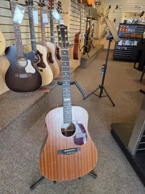 Godin Guitars - METROPOLIS COMPOSER ELEMENT