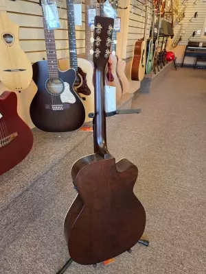 Art & Lutherie Legacy Acoustic Electric Left Hand Cutaway Presys II In Bourbon Burst 2