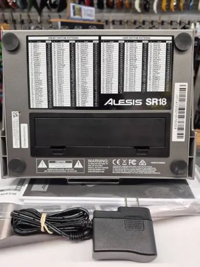 Alesis - SR-18 Drum Machine 2