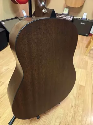 Taylor Guitars - 317 3