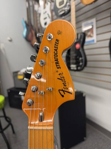 Store Special Product - Fender AV II 73 Strat