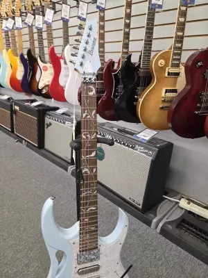 Ibanez - STEVE VAI PIA BLUE POWDER W/CS 3