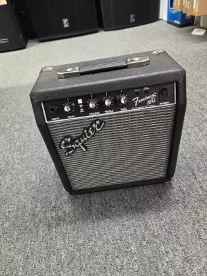 Fender - FRONTMAN 10G