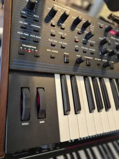Oberheim - OB-6 Analog Synth 2
