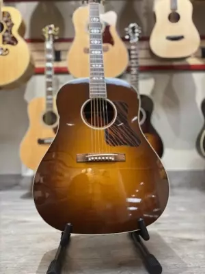Gibson - AJ AMBER BURST CUSTOM AMULET 3