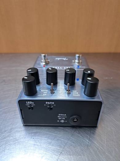 Fender Tre-Verb Tremolo/Reverb Pedal | Long & McQuade