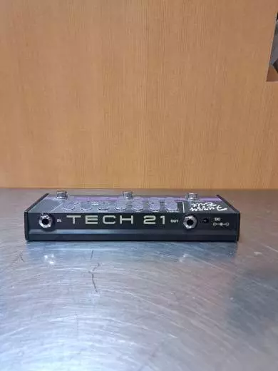 Tech 21 - Fuzzy Brit 2