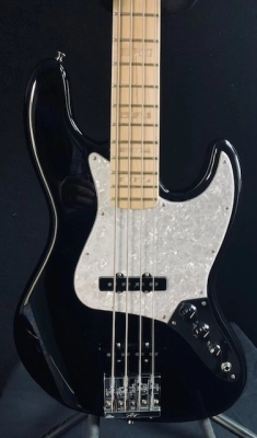 Fender - Geddy Lee USA 3