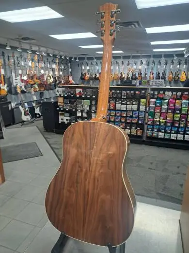 Gibson - J-45 Studio Walnut Left Hand 2