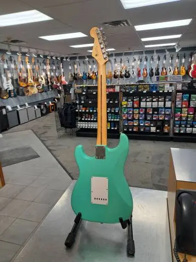 Fender - Vintera 50's Strat Sea Foam Green 2