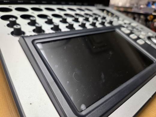 Store Special Product - QSC - TOUCHMIX-16