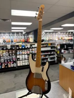 Fender American Vintage  II 54 P Bass