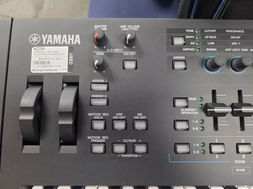 Yamaha - MODX6+ 2