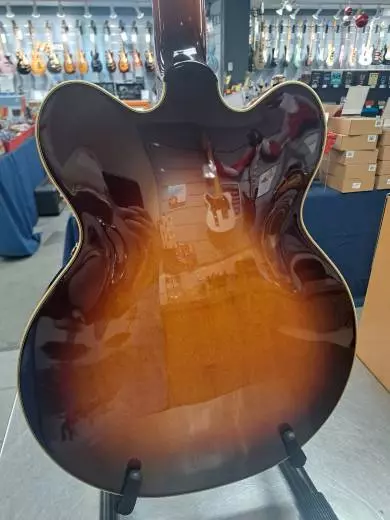 Gretsch Guitars - G2622 Streamliner 2