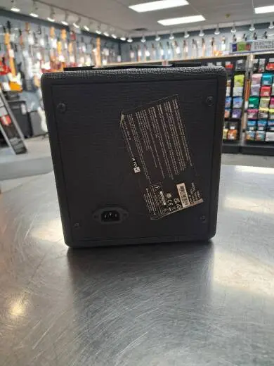 Blackstar Amplification - DEBUT-10E-BLK 2