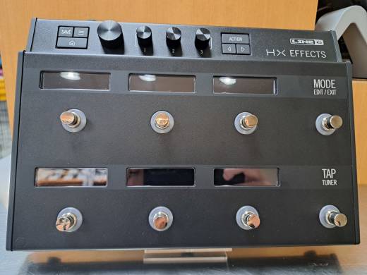 Line 6 HX Effects Multi Effects Unit | Long & McQuade