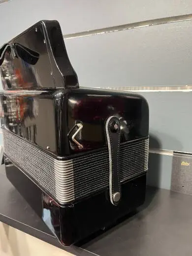 Carlton - HC3112B GCF BLK 2