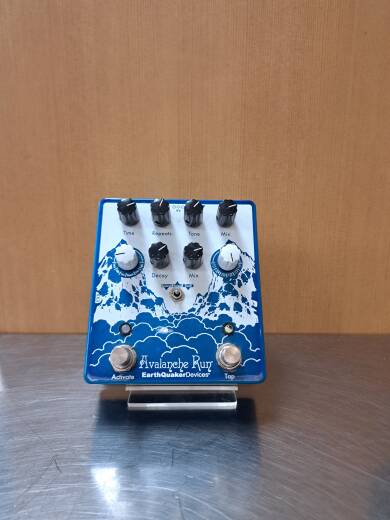 EarthQuaker Devices Avalanche Run V2 Stereo Reverb & Delay