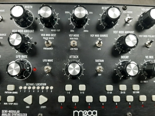 Moog - MOTHER-32 2