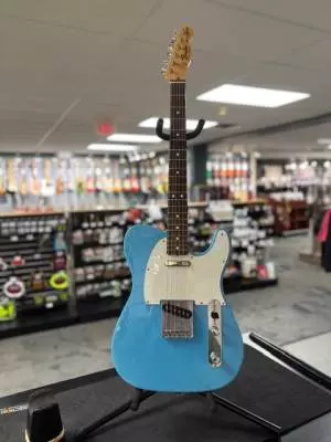 Fender - LTD INT COLOR TELE MAUI BLUE