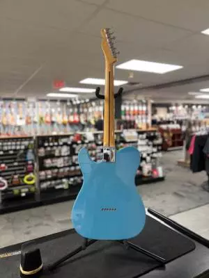 Fender - LTD INT COLOR TELE MAUI BLUE 2
