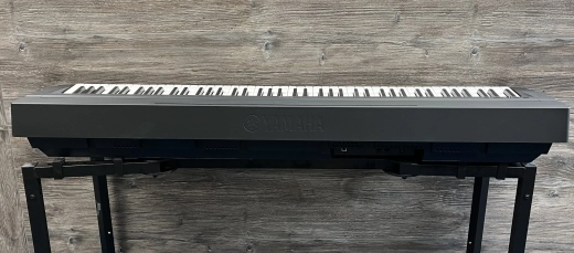 Yamaha - P45 B 3