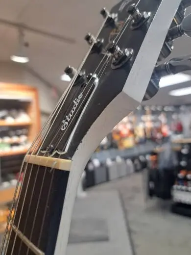 Gibson -Les Paul Modern Studio Worn White 2