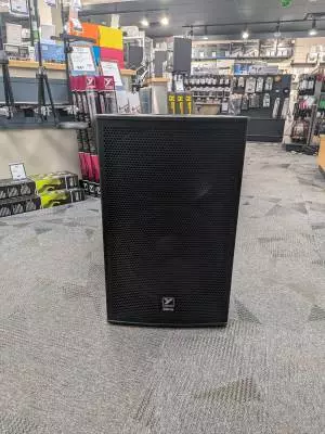 Yorkville Sound - EF15P