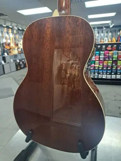 Martin Guitars - CEO-7 2