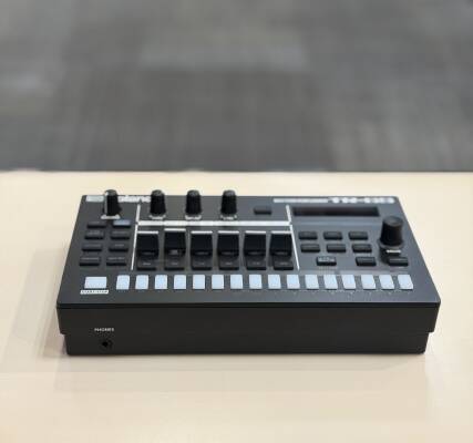 Roland TR-6S Rhythm Performer | Long & McQuade