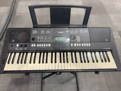 Yamaha - PSRE423
