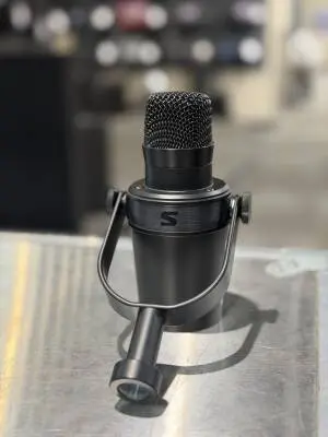 Shure - MV7X 2