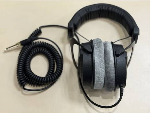 Beyerdynamic DT 990 Pro Open Studio Headphones 250 Ohms