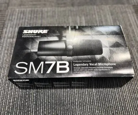 Shure - SM7B 2