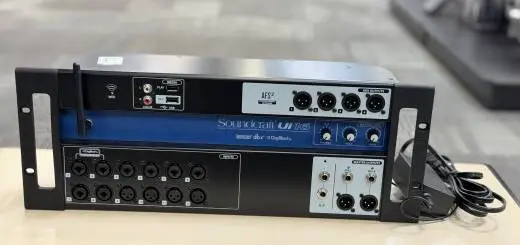 Soundcraft - UI-16 2