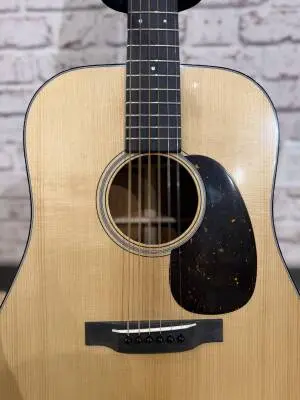 Martin Guitars - 000-28E MOD DLX