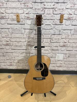 Store Special Product - Martin Guitars - D18 AUTH 1937