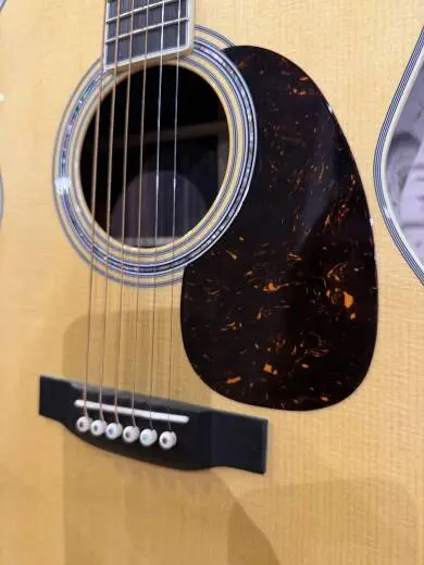 Martin Guitars - J-40 2