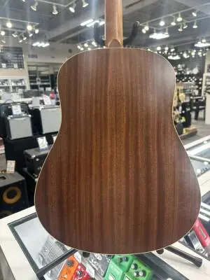 Godin Guitars - G51526 2