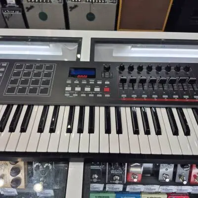 Akai - MPK261 2