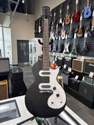 Epiphone Les Paul Melody Maker E1 - Ebony | Long & McQuade