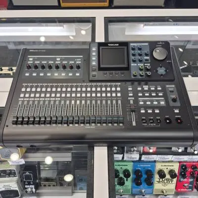 Tascam - DP-32SD 2