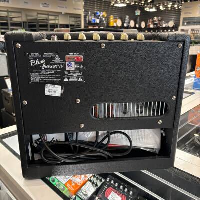 Store Special Product - Fender - 223-1500-000