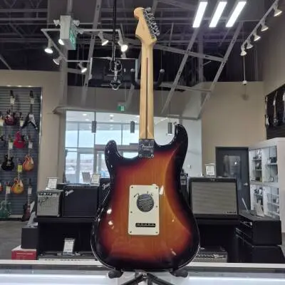 American Standard Stratocaster (2008-2012) 2