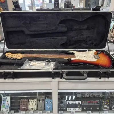 American Standard Stratocaster (2008-2012) 2