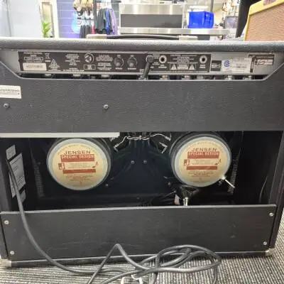 Fender - 021-7300-000 2