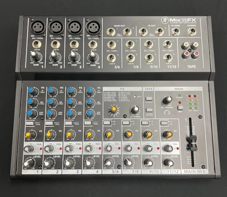 Mackie - MIX12FX